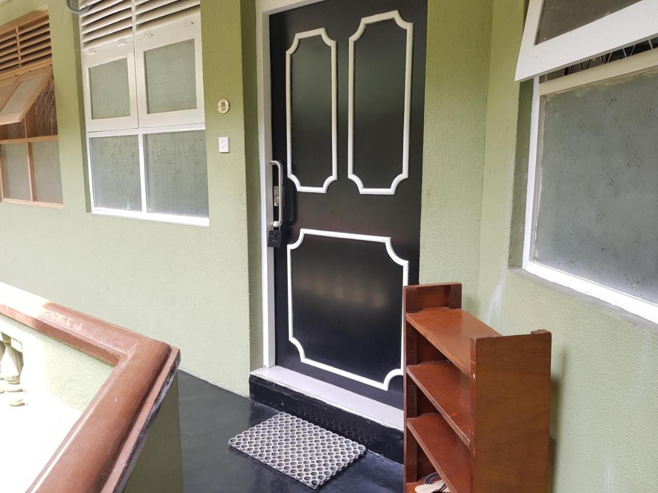 Manning 2br In Wellawatta With Ac