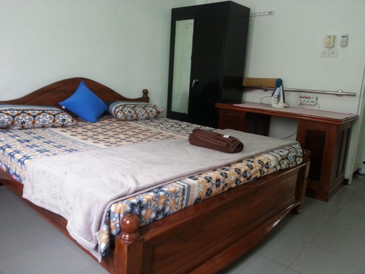 Apartment Manning 2br In Wellawatta With Ac *