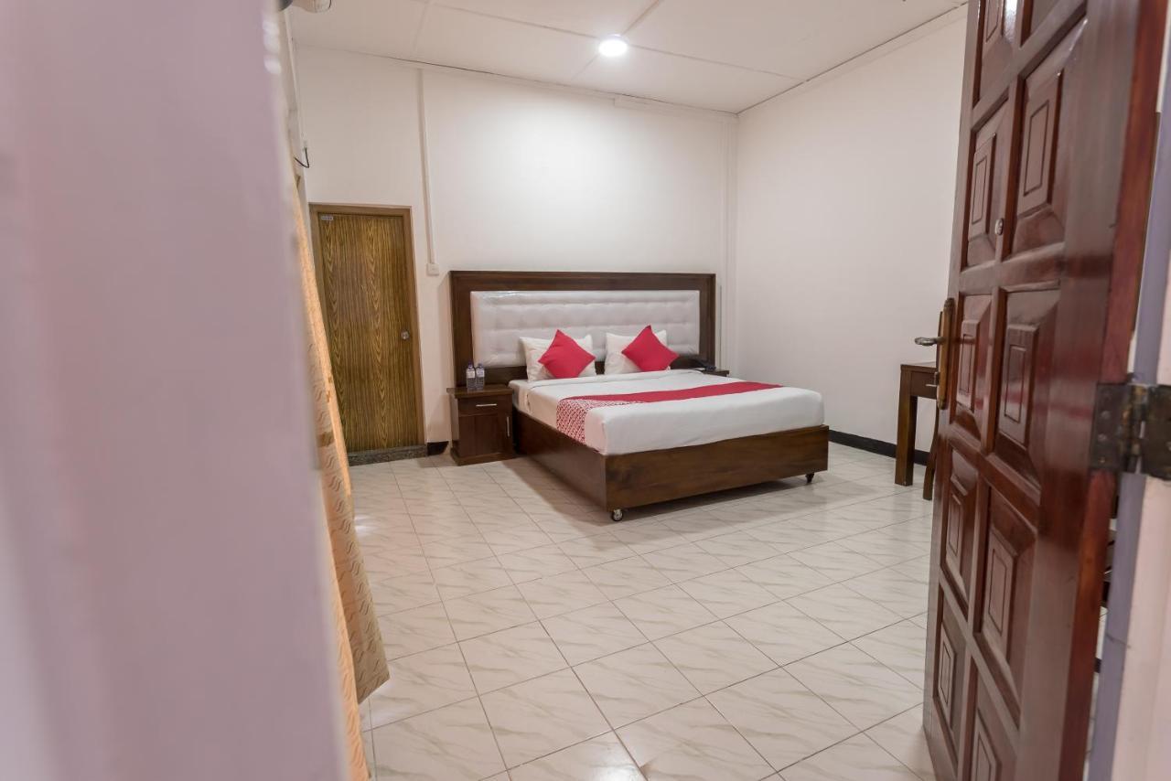 Oyo 102 Metro Marine Drive Hotel Colombo