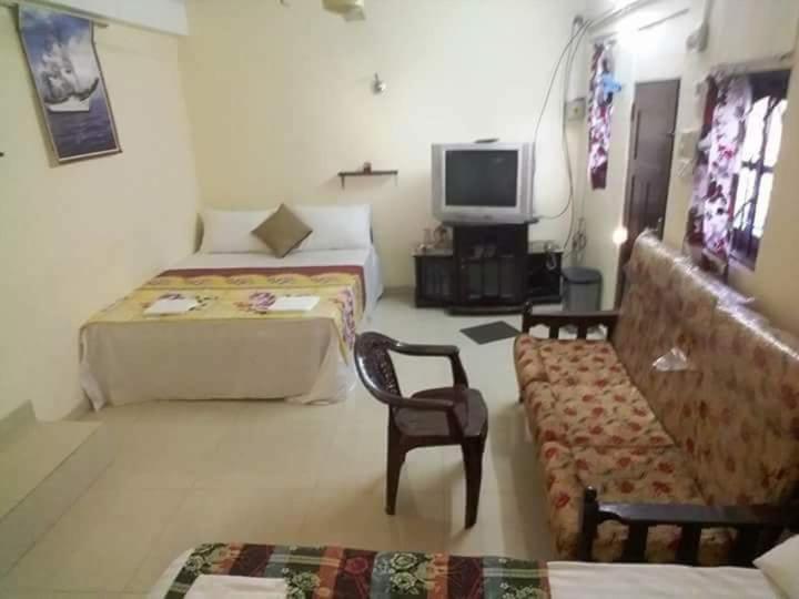 Lodge Manimalar *