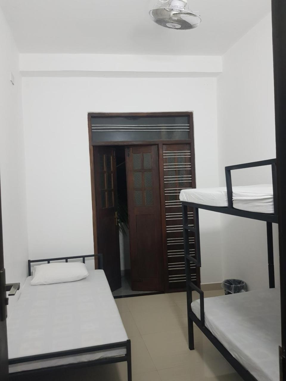 Steps Backpackers Hostel Colombo