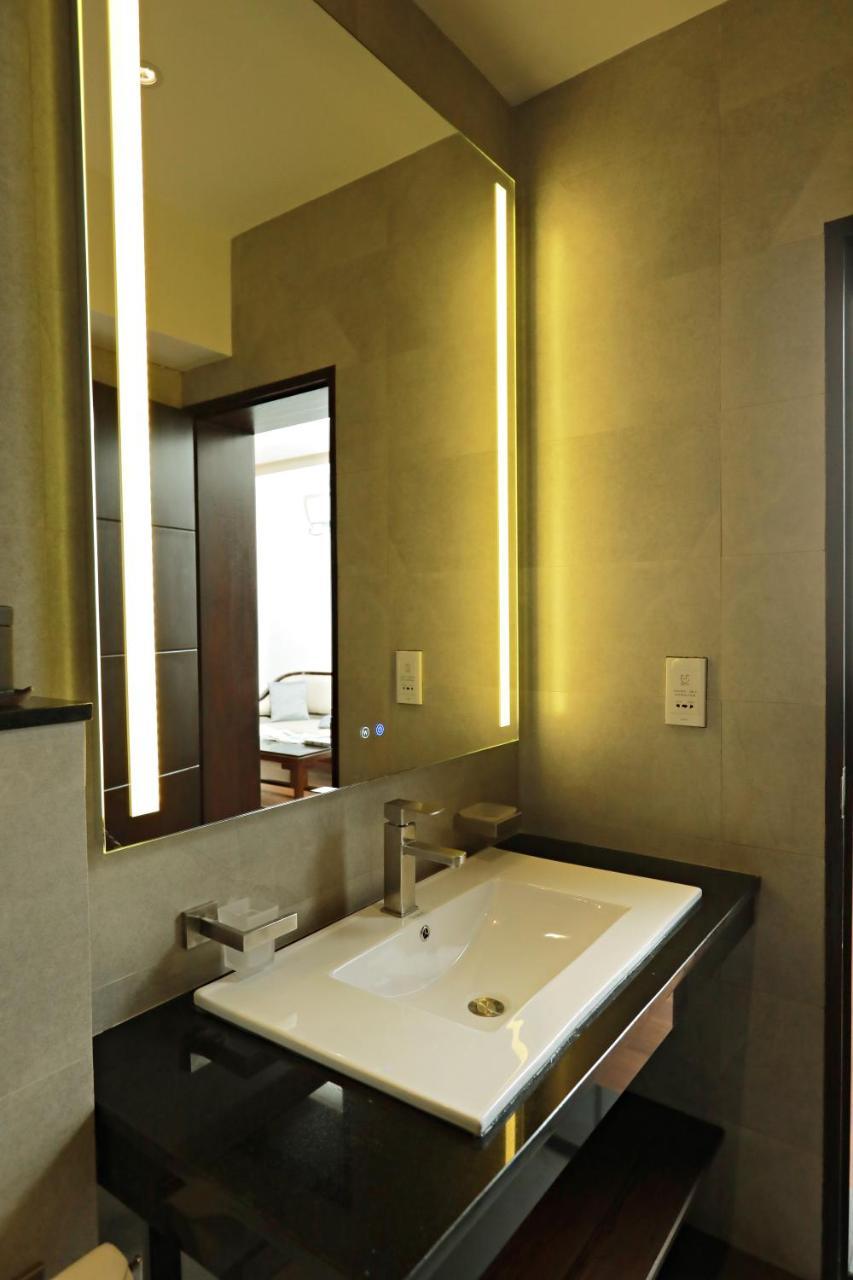 Lavonca Boutique Hotel *