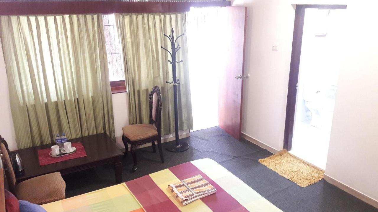 Casa de hóspedes Cool Colombo7 *