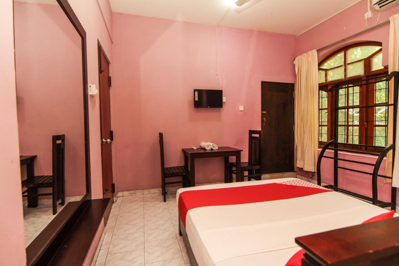 Hotel Oyo 109 The Bro