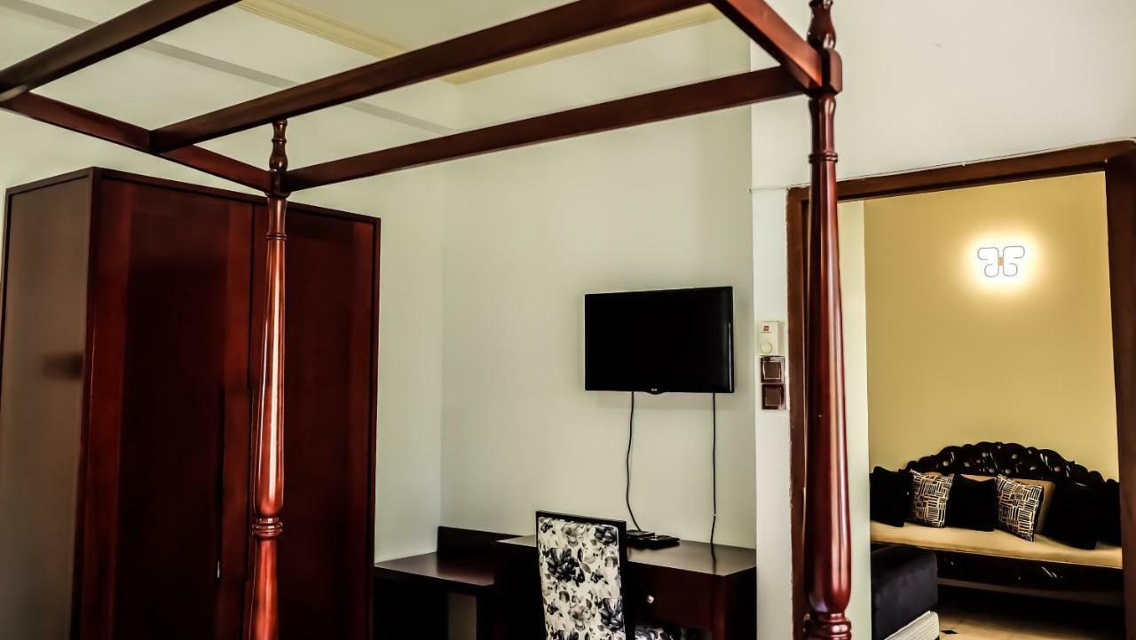 Vivid Hotel 4*