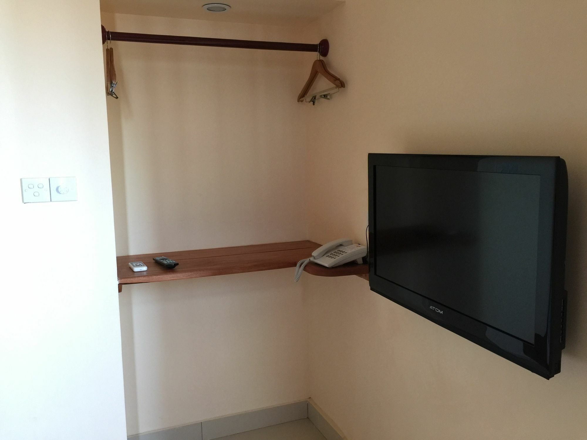 Hotel Lafala & Service