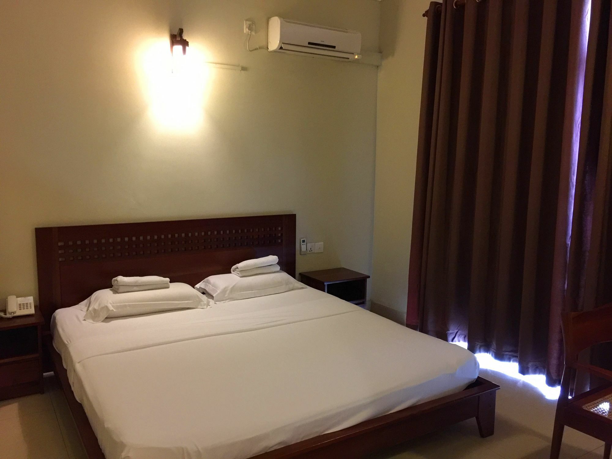 Hotel Lafala & Service 3*