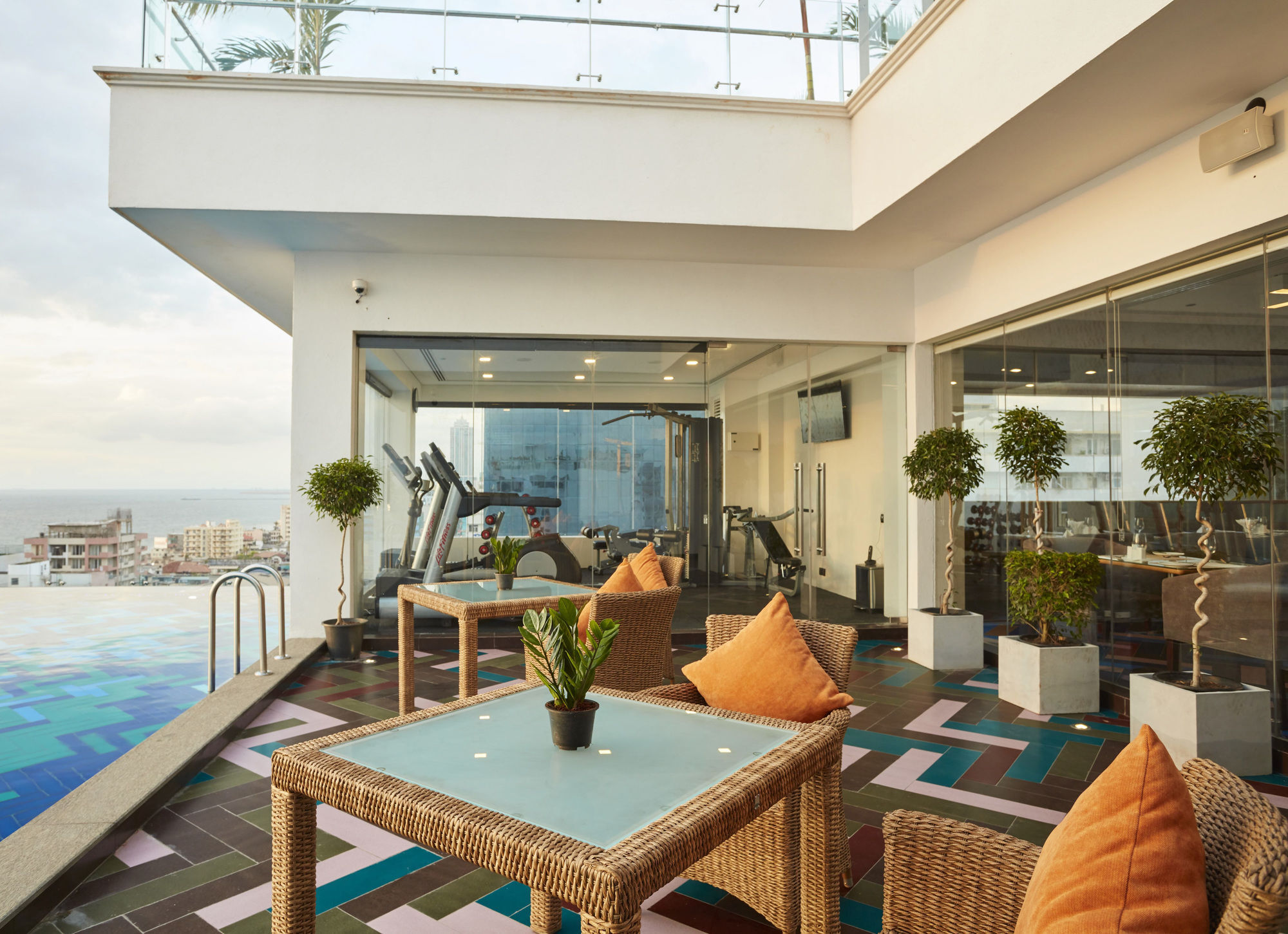Mandarina Hotel 4*