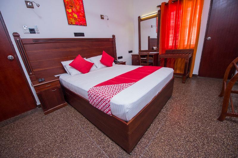 Aca Hotel *