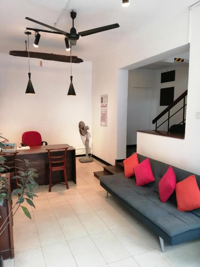Aca Hotel *