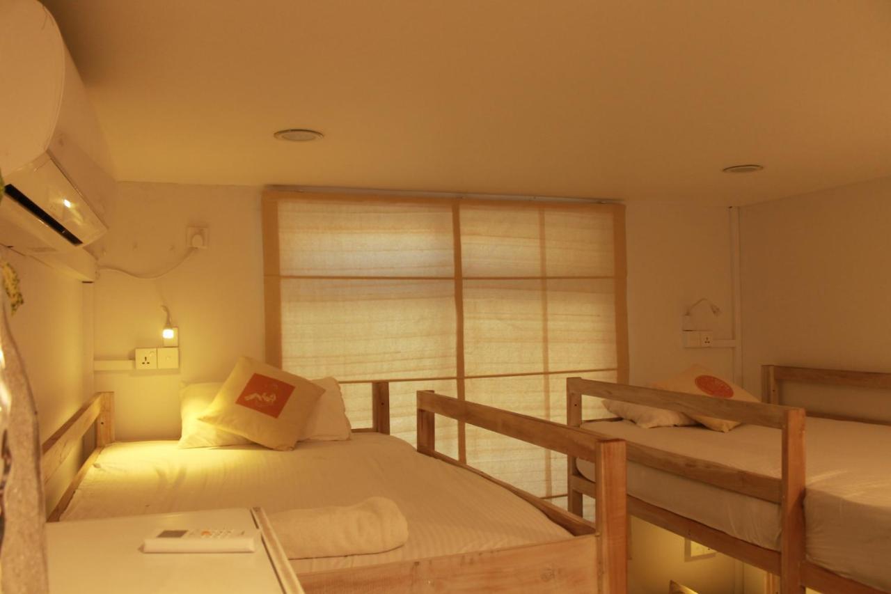 Layover Hostel *