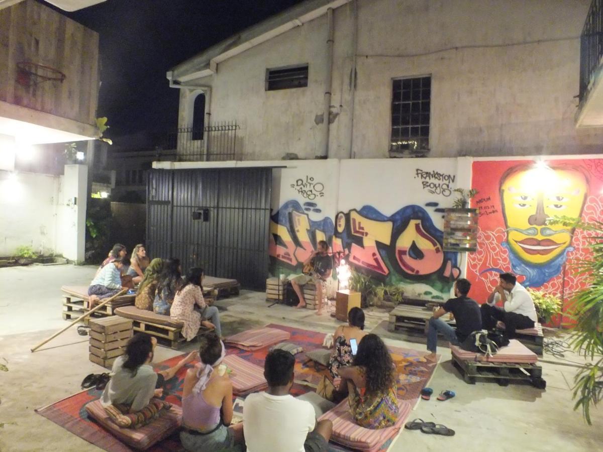 Groove House Hostels *