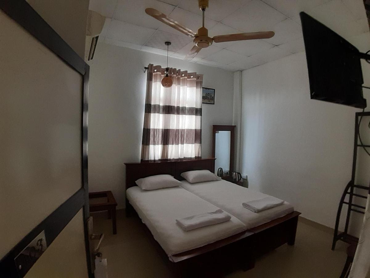 Hotel City Hotel 2*