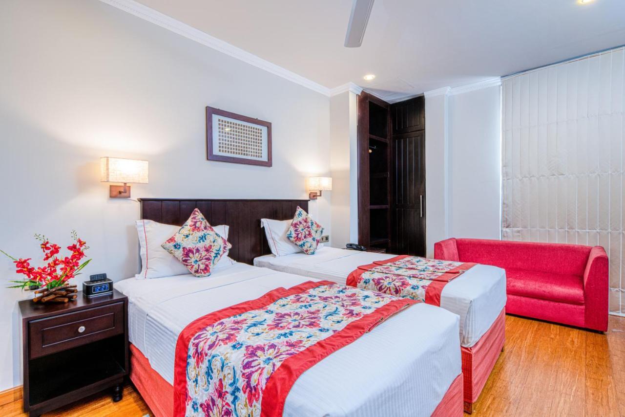 Earl's Red Hotel Colombo