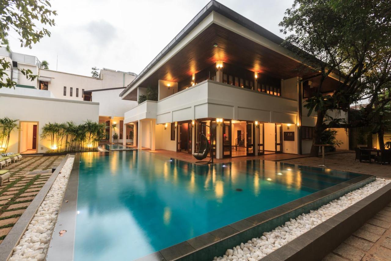Hotel Court & 4*